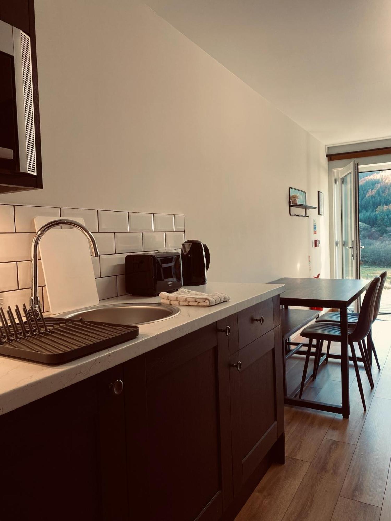 פורט ויליאם Ben Nevis Inn Rooms מראה חיצוני תמונה