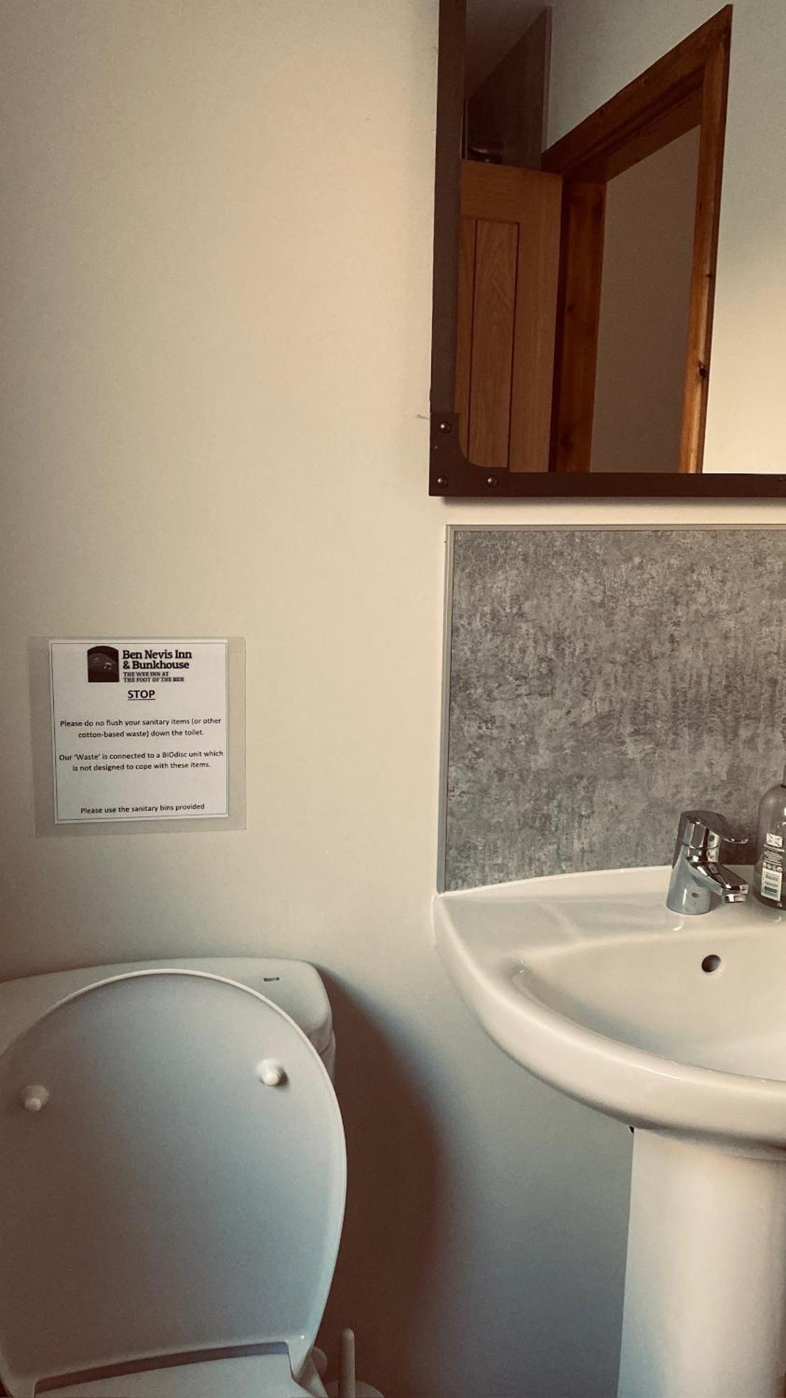 פורט ויליאם Ben Nevis Inn Rooms מראה חיצוני תמונה