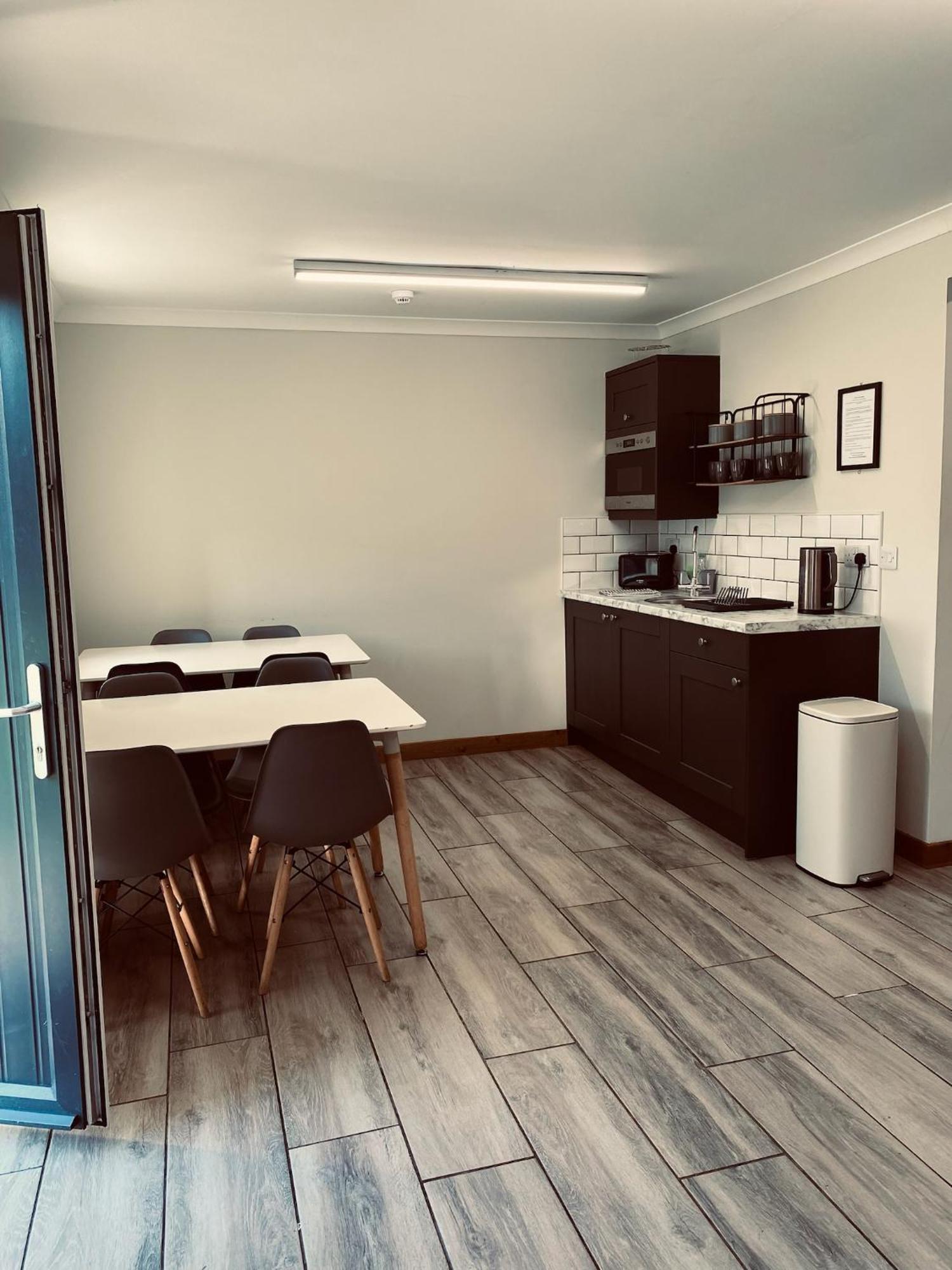 פורט ויליאם Ben Nevis Inn Rooms מראה חיצוני תמונה